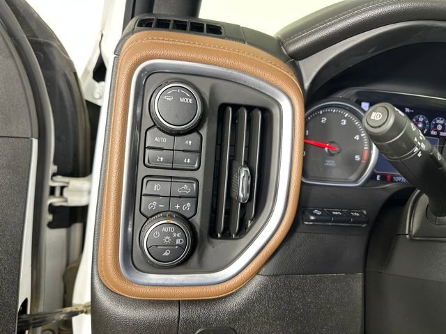 Used 2022 Chevrolet Silverado 2500 High Country w/ Z71 Off-Road Package image 18