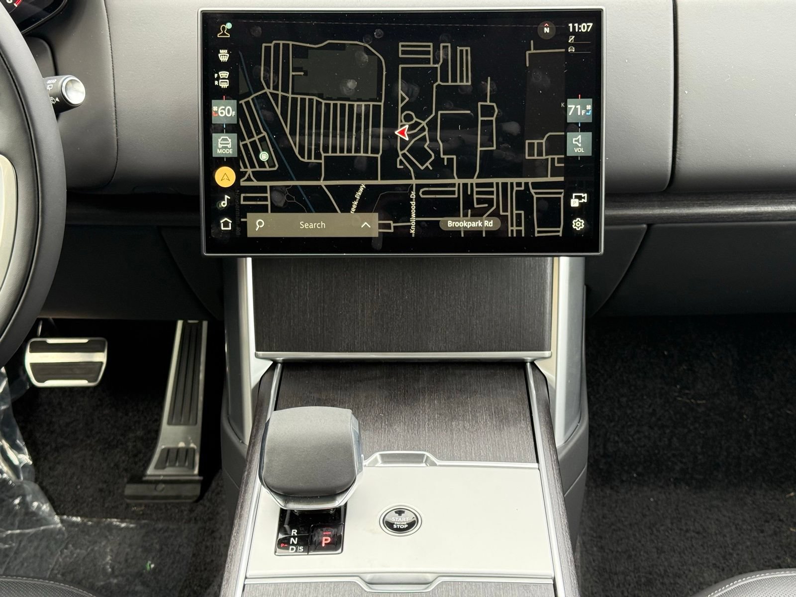 New 2025 Land Rover Range Rover SE AWD/4WD image 24