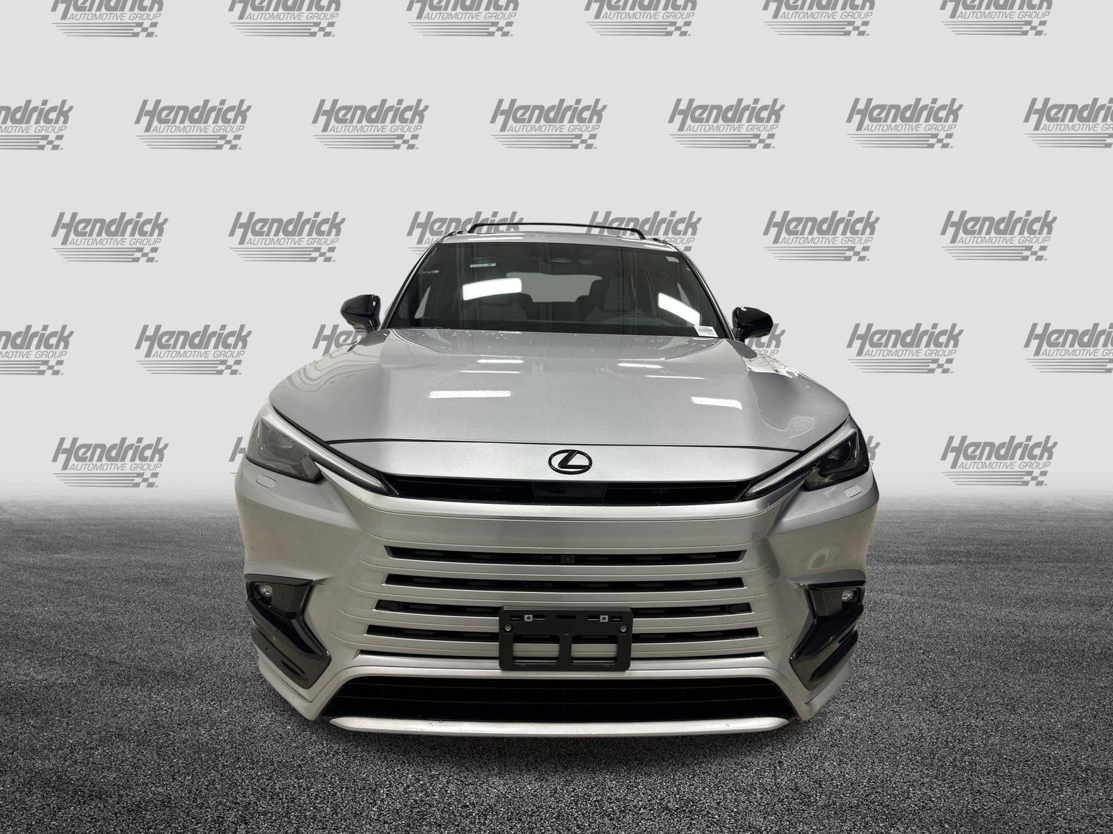 Certified 2025 Lexus TX 500h AWD image 3