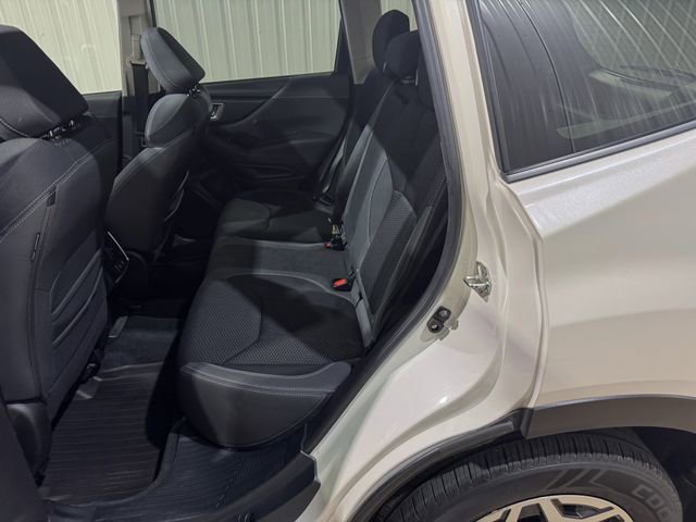 Used 2019 Subaru Forester Premium AWD/4WD image 20