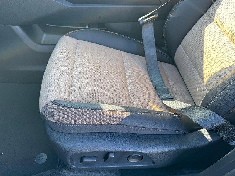 New 2026 Chevrolet Equinox ACTIV FWD image 9