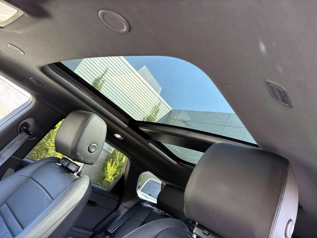 Certified 2024 Land Rover Range Rover Evoque Dynamic SE image 20