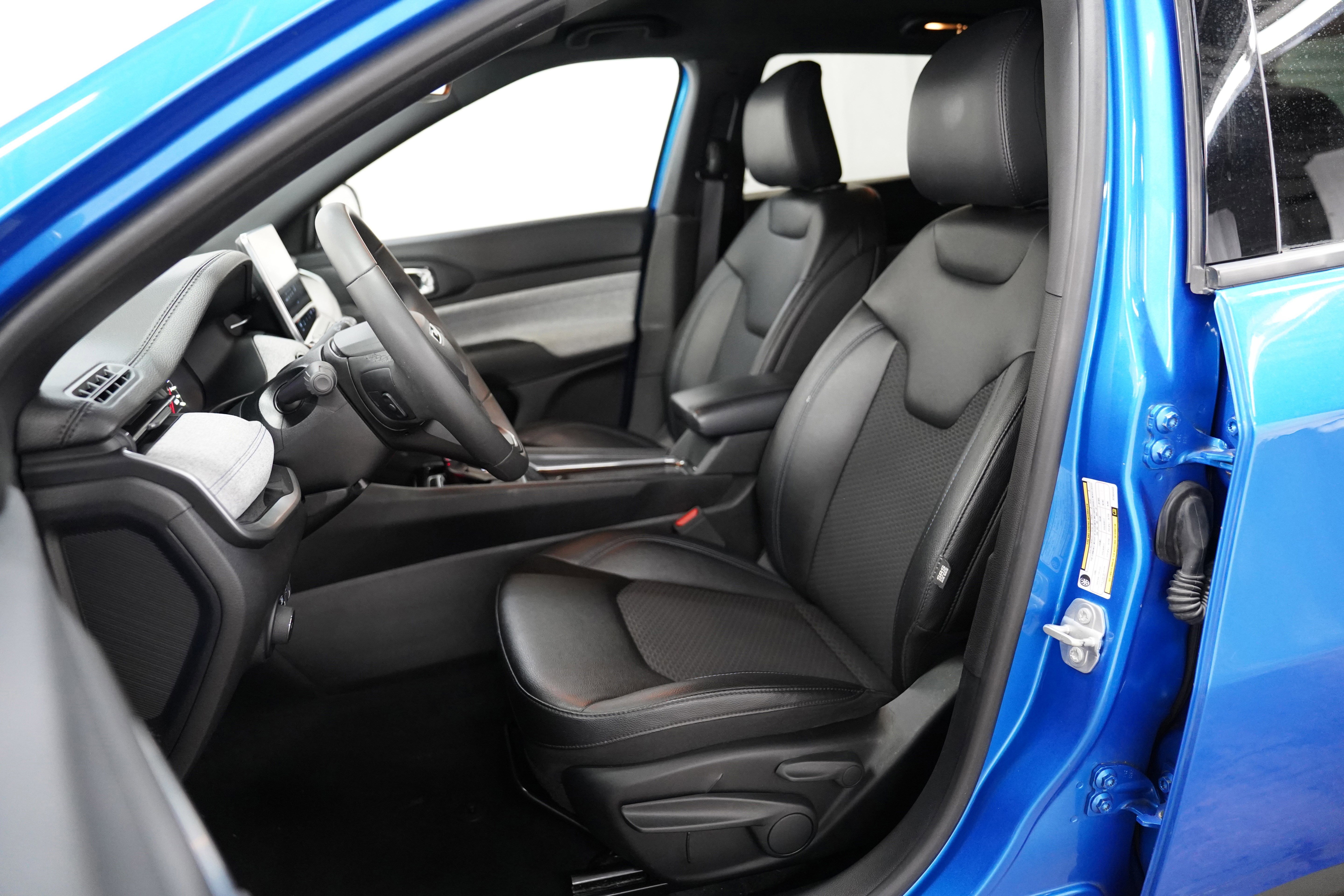 Certified 2024 Jeep Compass Latitude w/ Altitude Special Edition image 4