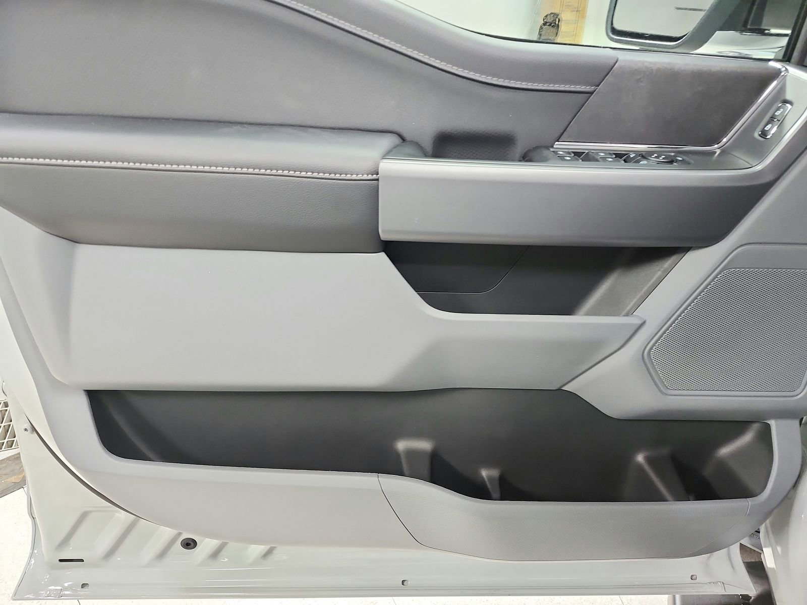 New 2026 Ford F150 XLT image 32