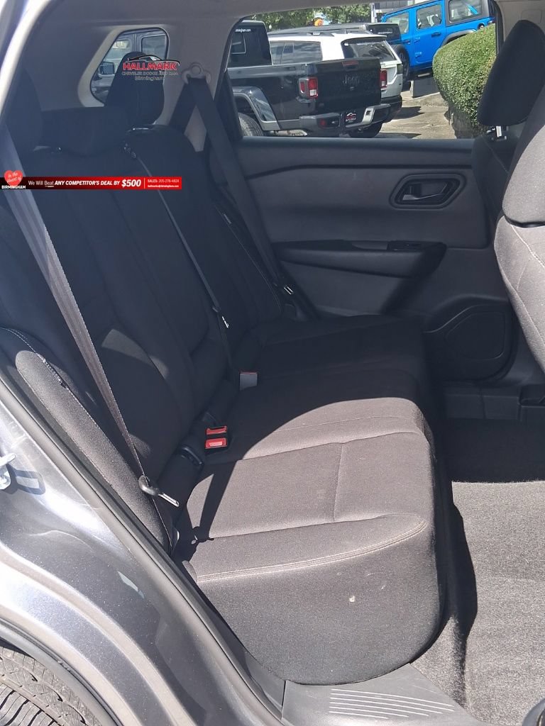 Used 2024 Nissan Rogue S AWD/4WD image 21