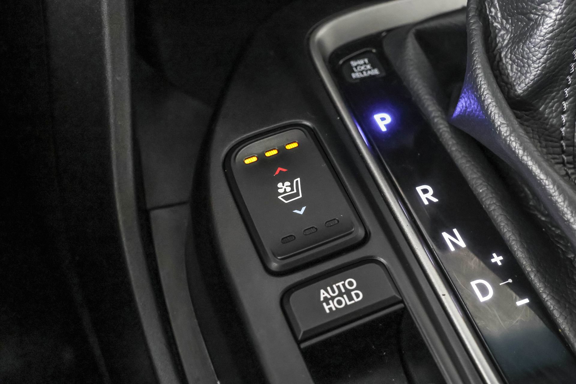 Used 2017 Hyundai Santa Fe Sport w/ 2.0T Ultimate Tech Package 05 image 11