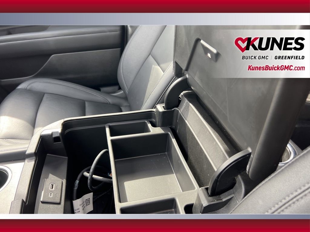 Used 2024 Chevrolet Tahoe Z71 image 33