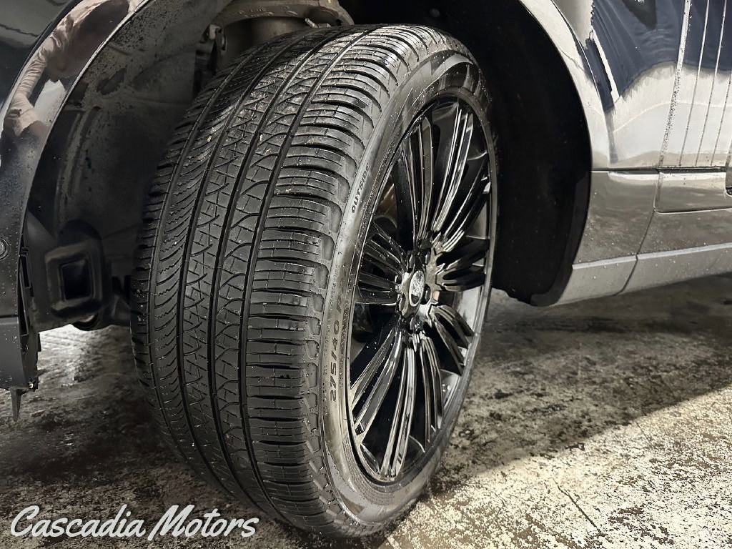 Used 2018 Land Rover Range Rover Autobiography image 31