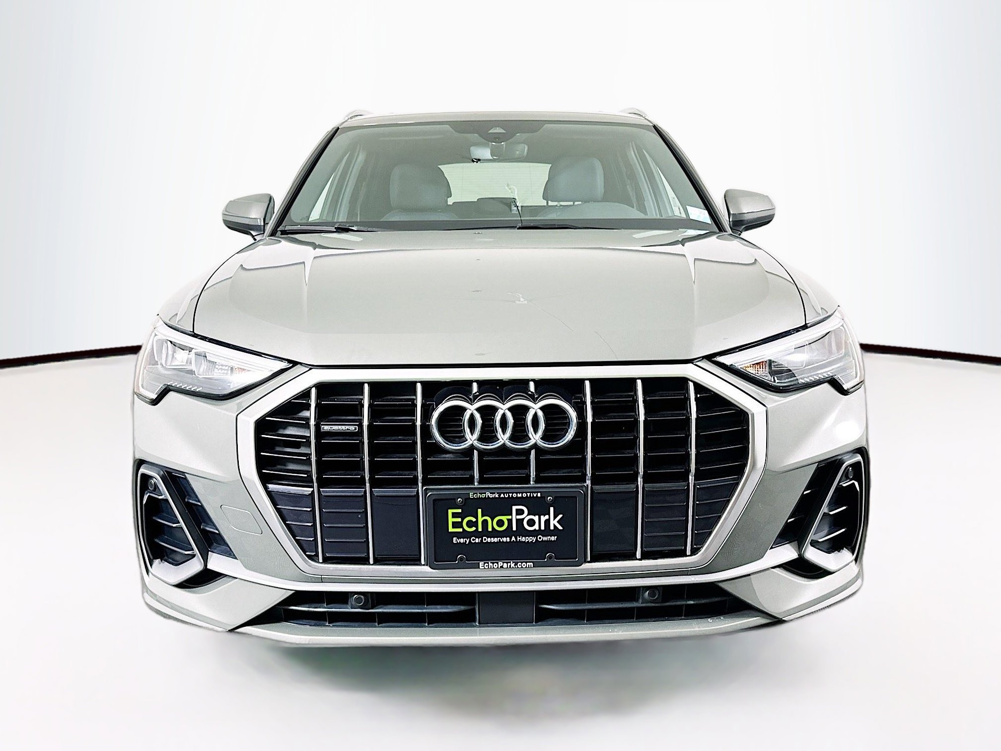 Used 2021 Audi Q3 2.0T Premium w/ Convenience Package image 2