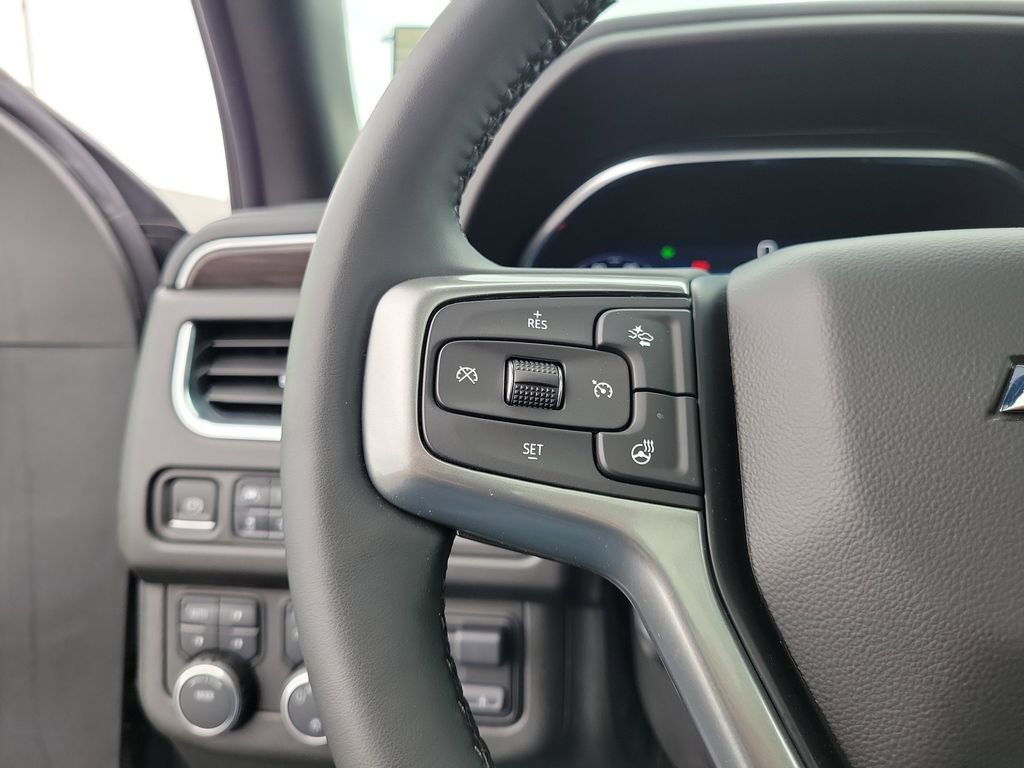 Used 2024 Chevrolet Tahoe LT w/ Luxury Package AWD/4WD image 24