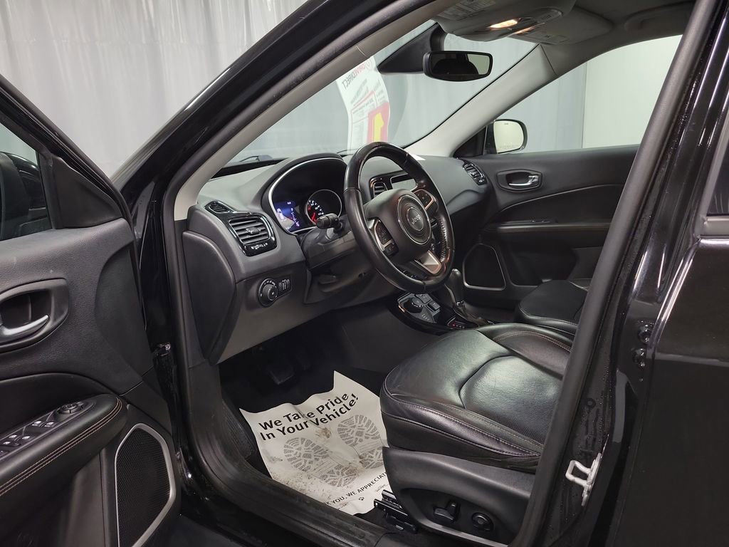 Used 2020 Jeep Compass Limited image 13
