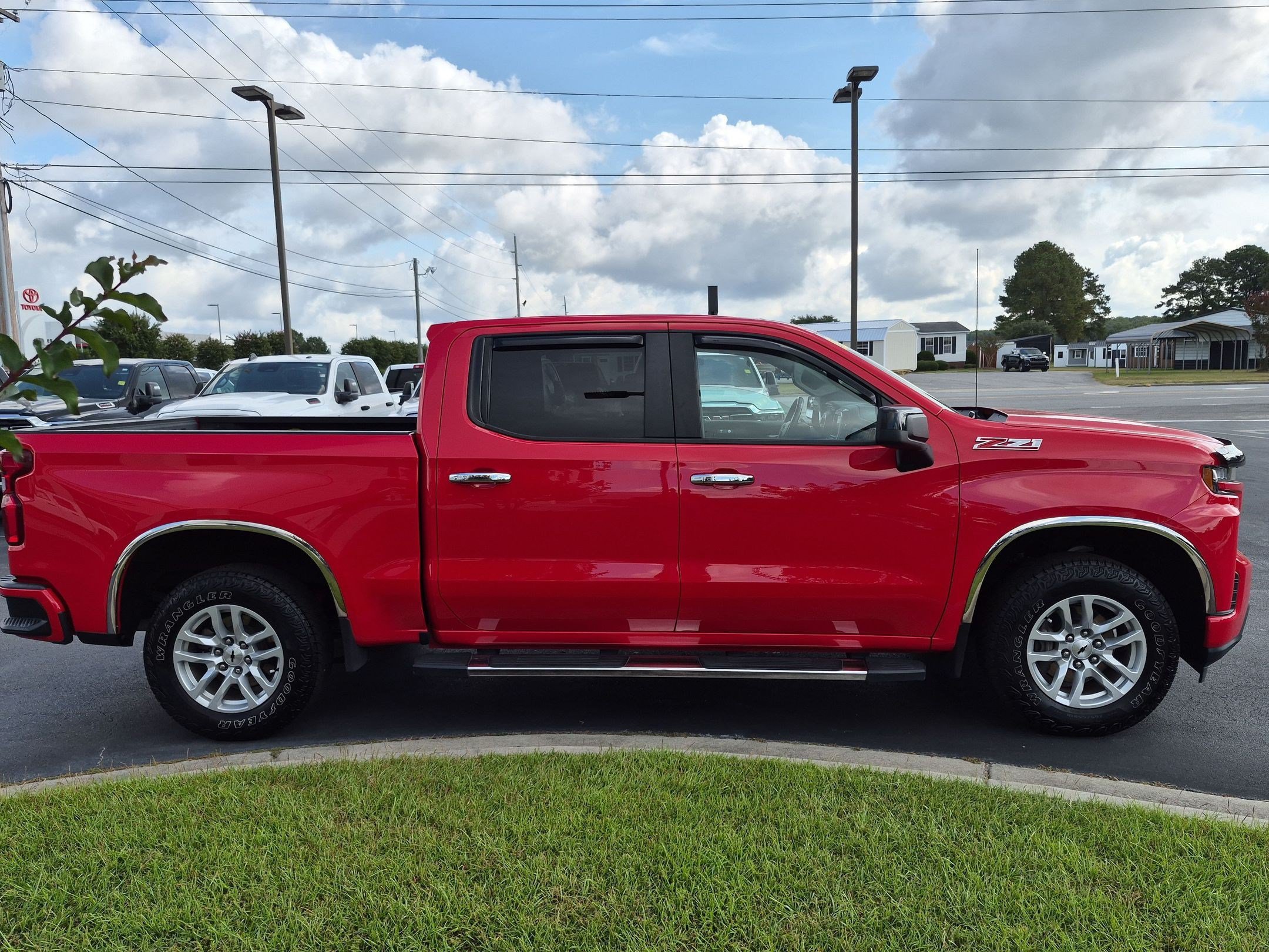 Used 2019 Chevrolet Silverado 1500 RST w/ All-Star Edition AWD/4WD image 4