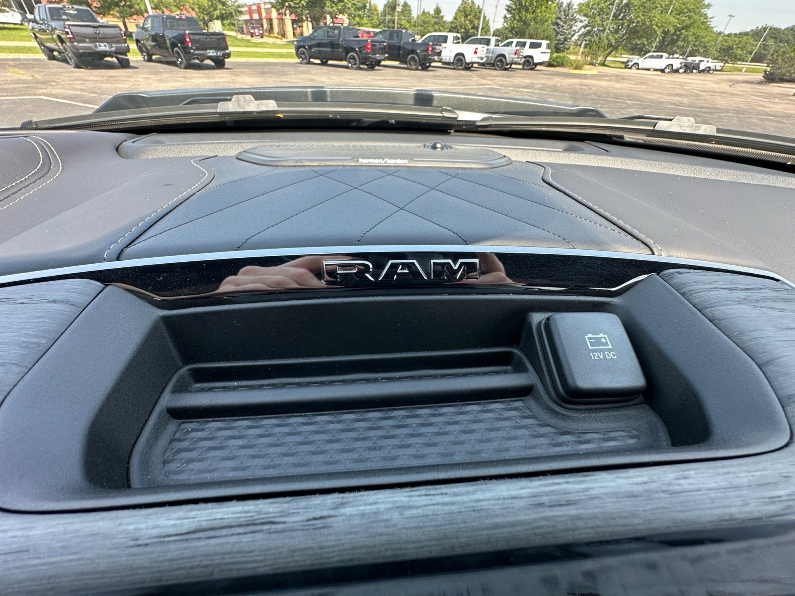 New 2025 RAM 1500 Limited image 38