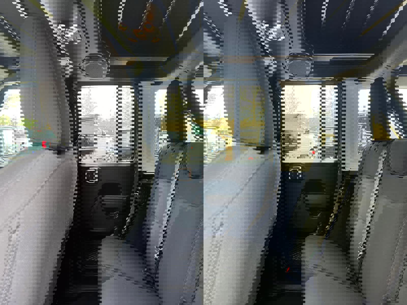 Used 2022 Jeep Wrangler Unlimited Willys image 29