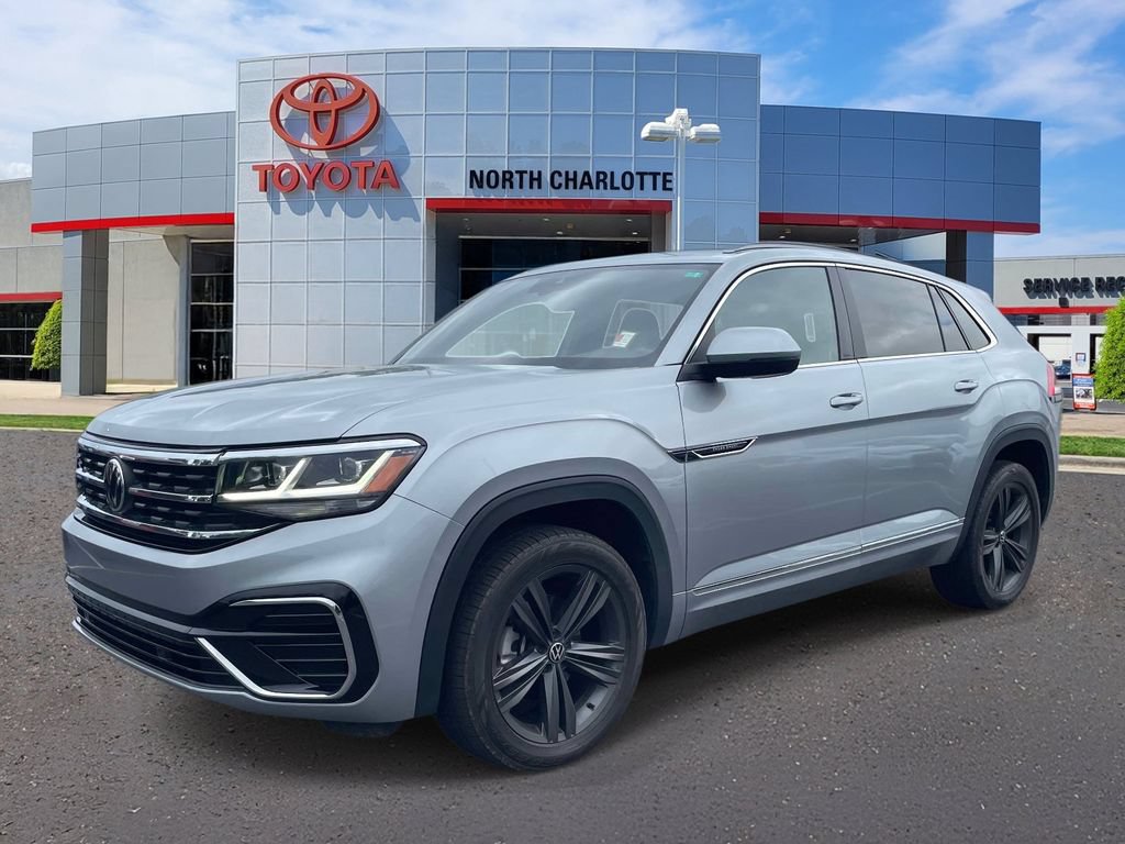 Used 2022 Volkswagen Atlas Cross Sport SEL R-Line AWD/4WD image 3