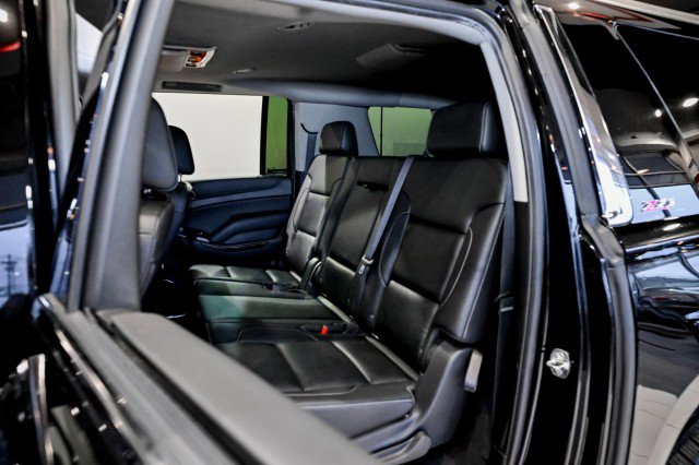 Used 2020 Chevrolet Suburban LT image 23