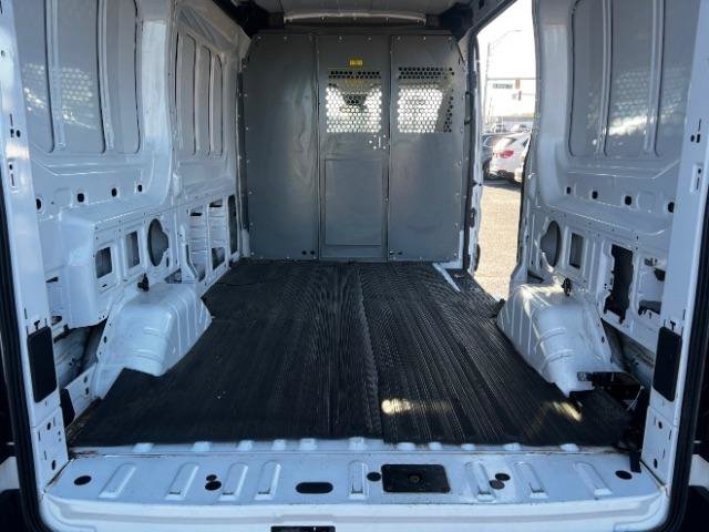 Used 2016 Ford Transit 250 130 Medium Roof RWD image 21