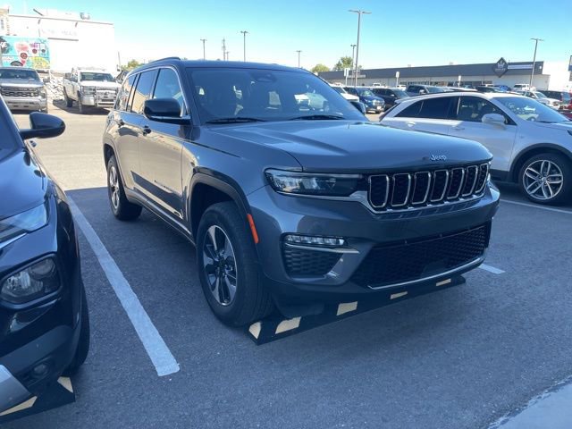 Used 2024 Jeep Grand Cherokee Limited 4xe image 3