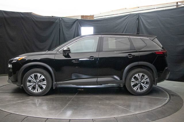 Used 2023 Nissan Rogue SV image 9