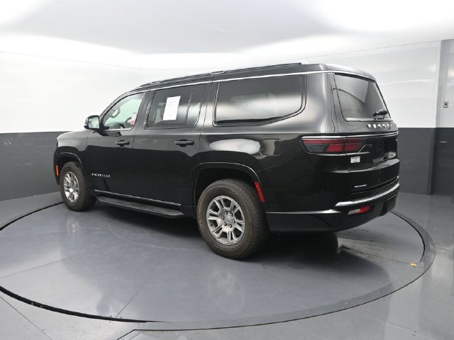 Used 2023 Jeep Wagoneer 4WD w/ Rear Seat Video Group 1 image 7