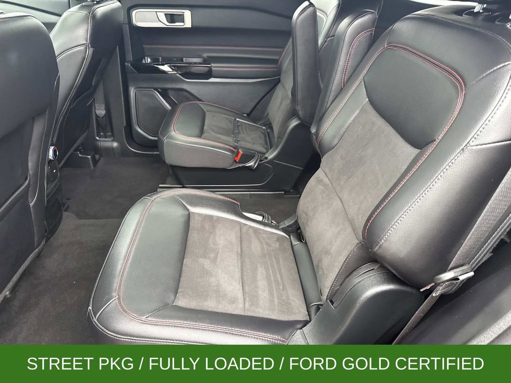 Certified 2024 Ford Explorer ST-Line w/ Class IV Trailer Tow Package AWD/4WD image 16