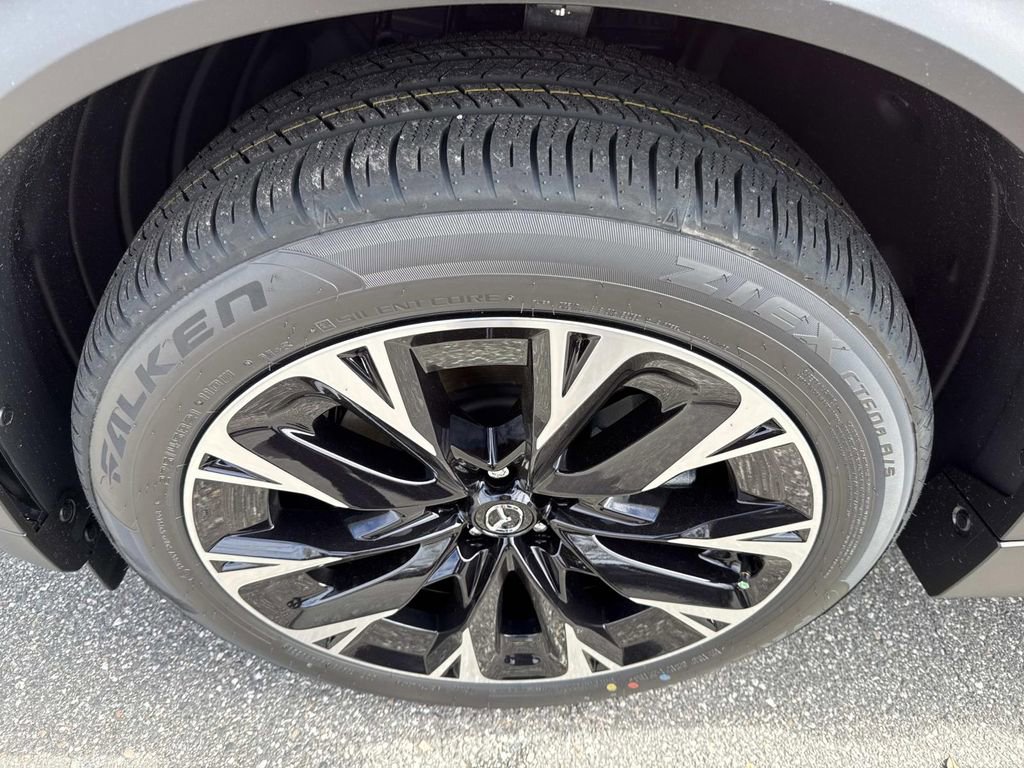 New 2026 MAZDA CX-90 Plug-In Hybrid w/ Premium Plus image 13