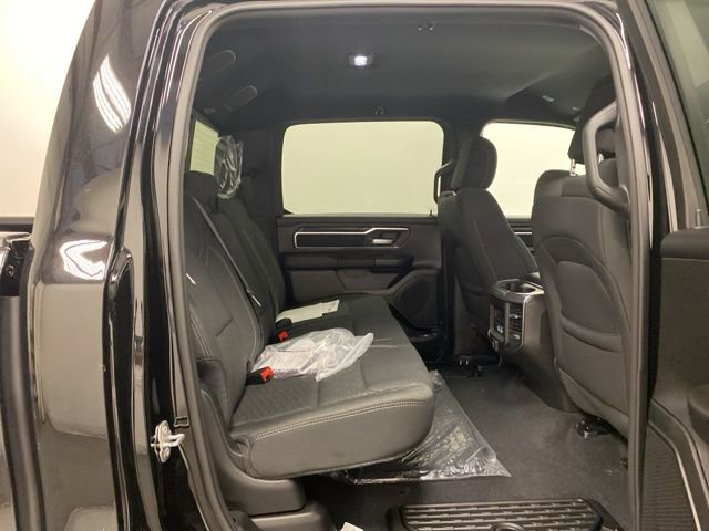 New 2026 RAM 1500 4x4 Crew Cab image 26