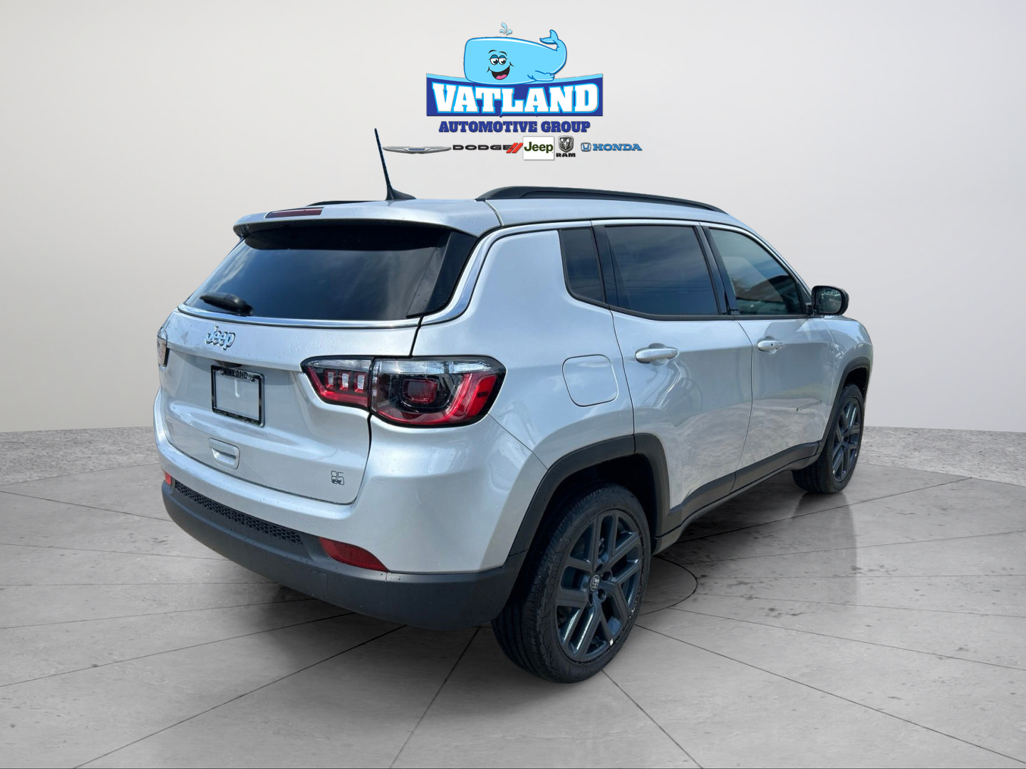 New 2026 Jeep Compass Latitude AWD/4WD image 5