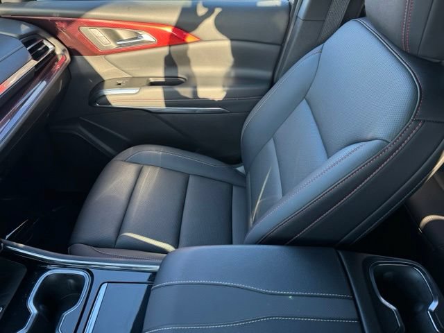 Certified 2025 Chevrolet Traverse Z71 w/ Driver Confidence Package AWD/4WD image 28