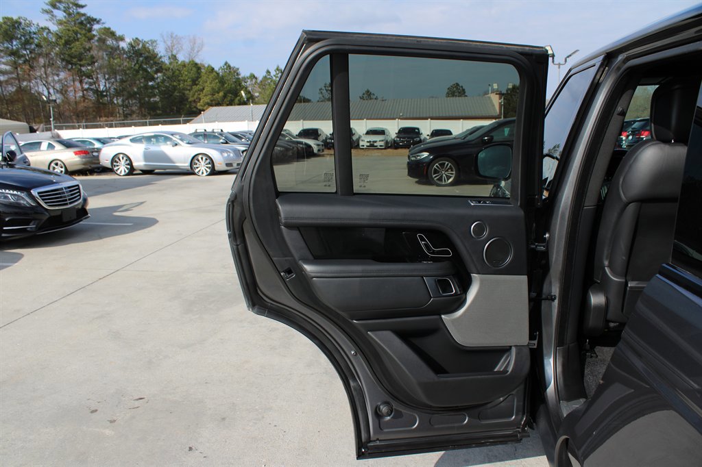 Used 2018 Land Rover Range Rover Supercharged image 35