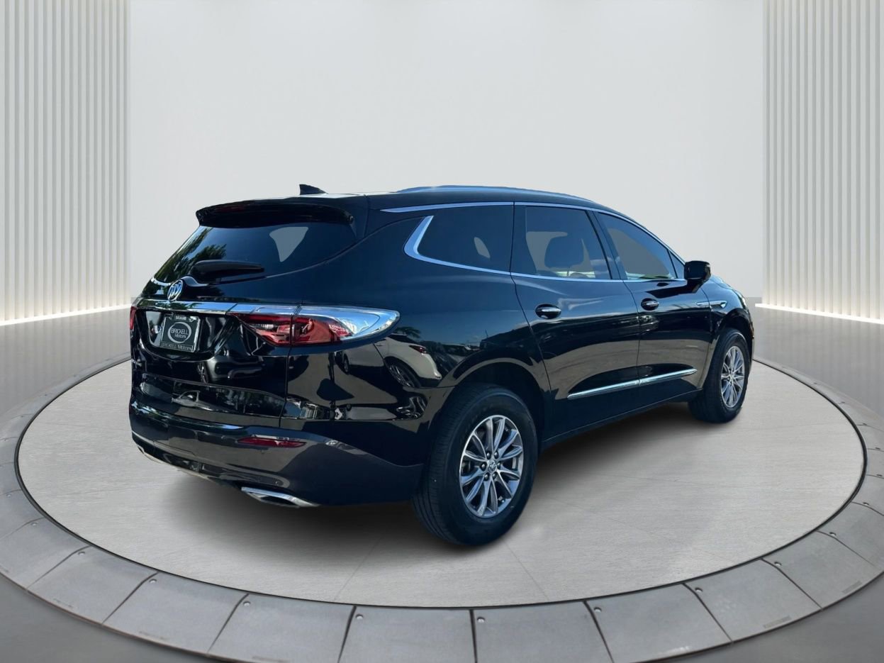 Certified 2024 Buick Enclave Essence image 6
