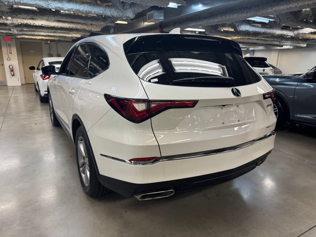 Certified 2023 Acura MDX SH-AWD image 9