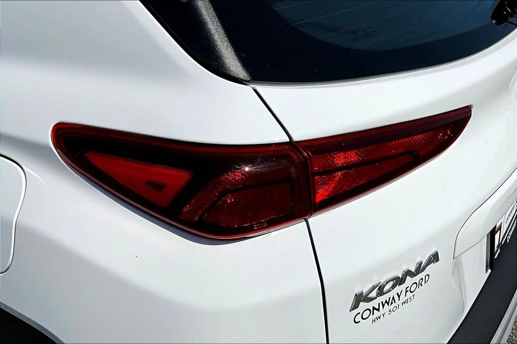 Used 2023 Hyundai Kona SE AWD/4WD image 25