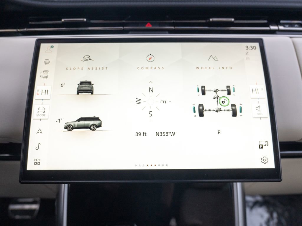 Certified 2025 Land Rover Range Rover SE image 23