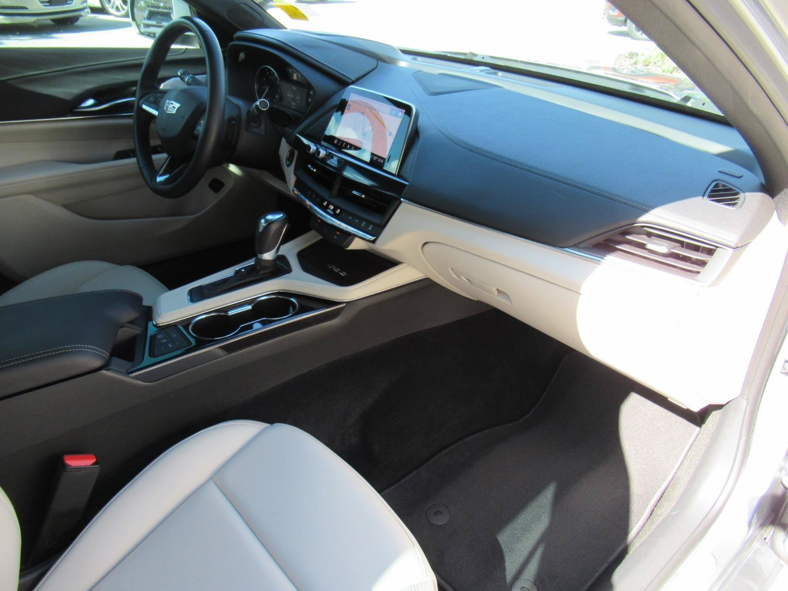 Used 2023 Cadillac CT4 Luxury w/ Sun And Sound Package RWD image 12