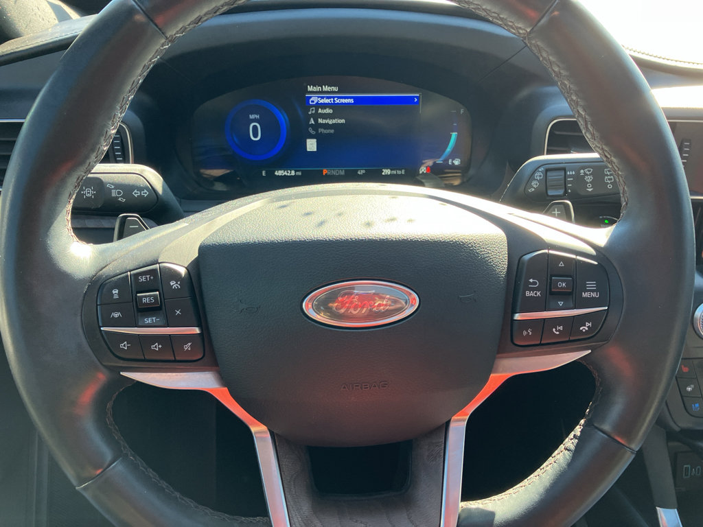 Used 2015 Ford F150 Lariat w/ Equipment Group 502A Luxury image 15