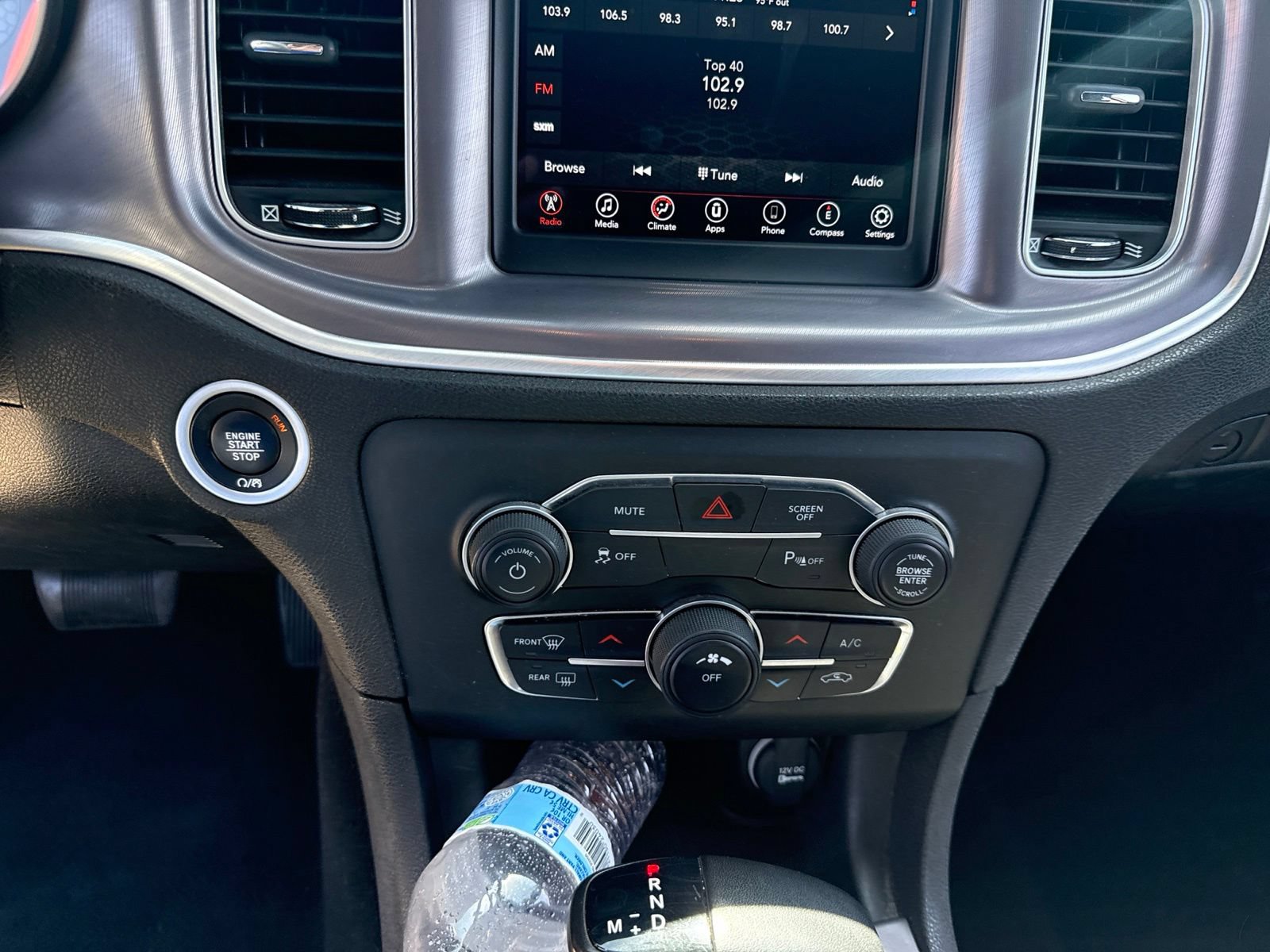 Used 2022 Dodge Charger SXT RWD image 19