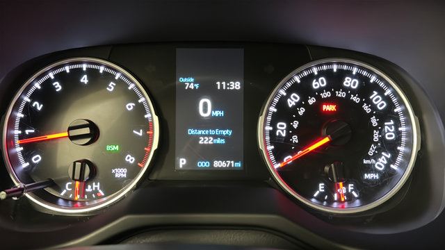 Used 2021 Toyota RAV4 XLE Premium AWD/4WD image 17