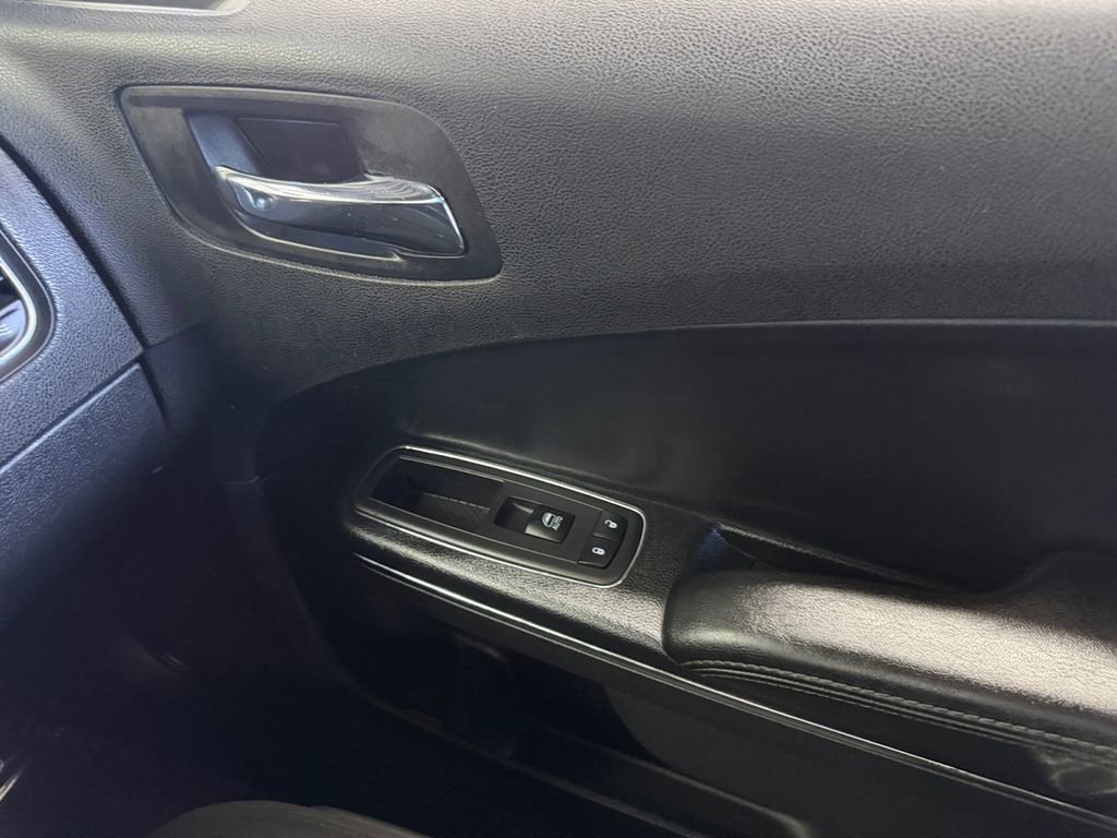 Used 2013 Dodge Charger SE w/ Sport Appearance Group RWD image 35