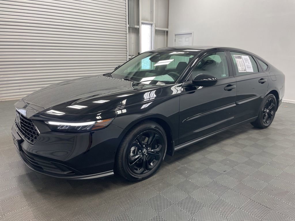 Used 2025 Honda Accord SE image 5