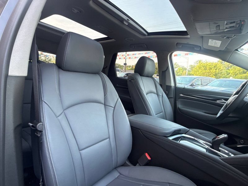 Used 2019 Buick Enclave Essence AWD/4WD image 20