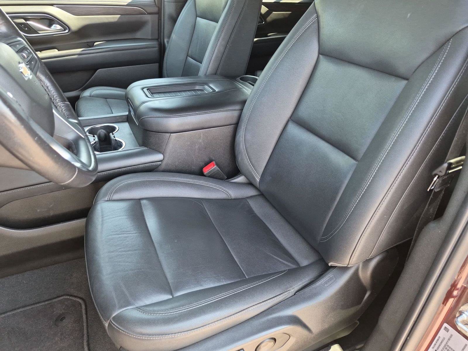 Used 2022 Chevrolet Tahoe LT w/ Luxury Package AWD/4WD image 32