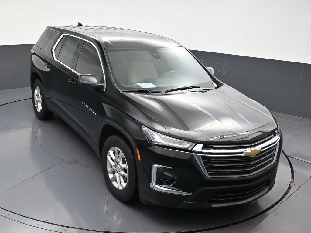 Used 2023 Chevrolet Traverse LS image 21