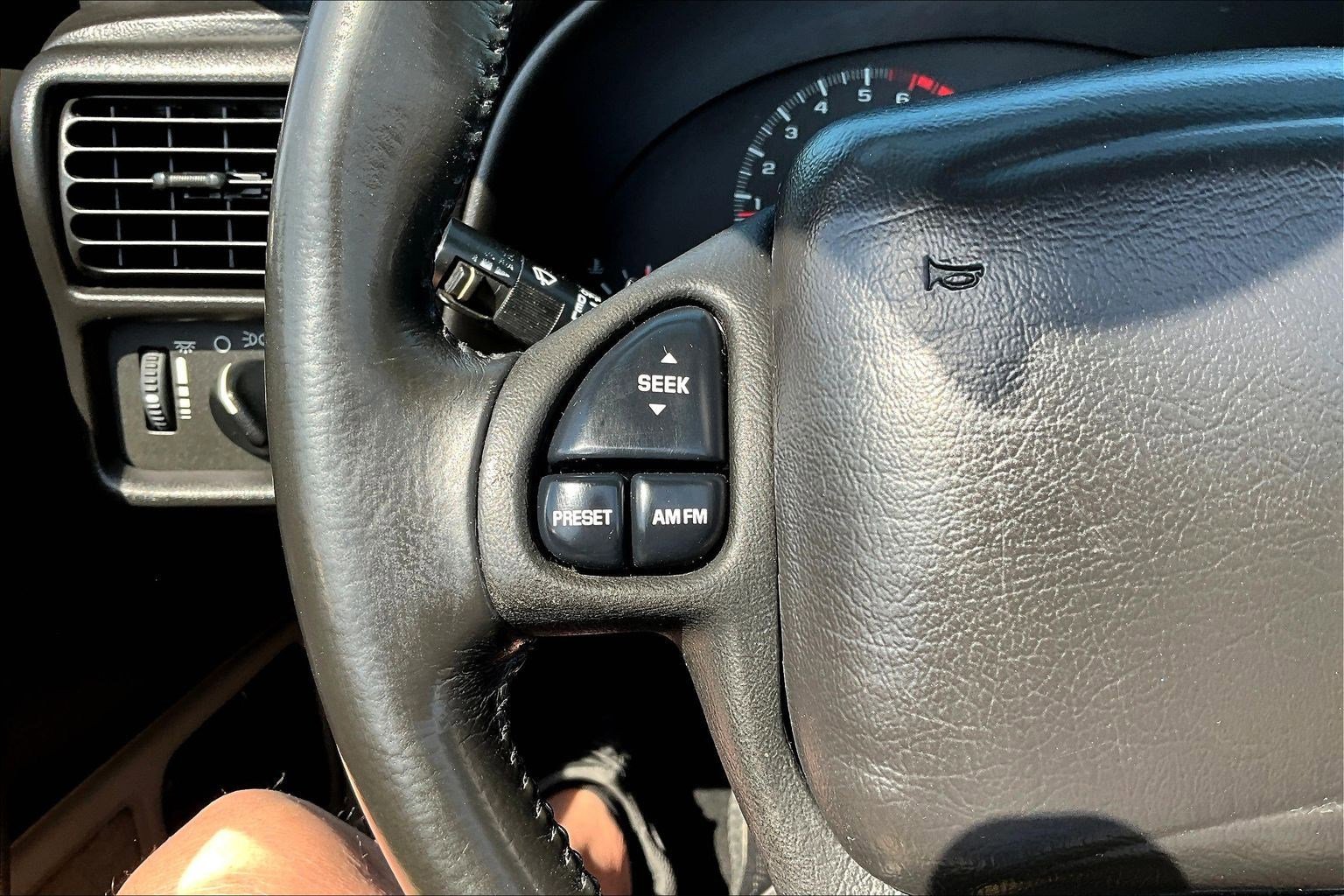 Used 2002 Chevrolet Camaro Z28 w/ Sport Appearance Pkg RWD image 10