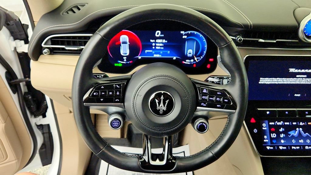 Used 2023 Maserati Grecale GT AWD/4WD image 14