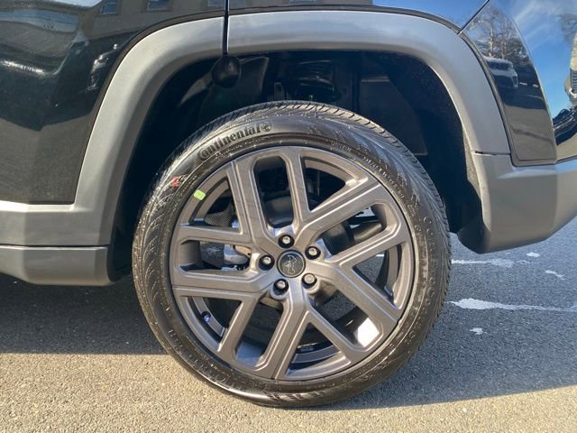 New 2026 Jeep Compass Latitude AWD/4WD image 19