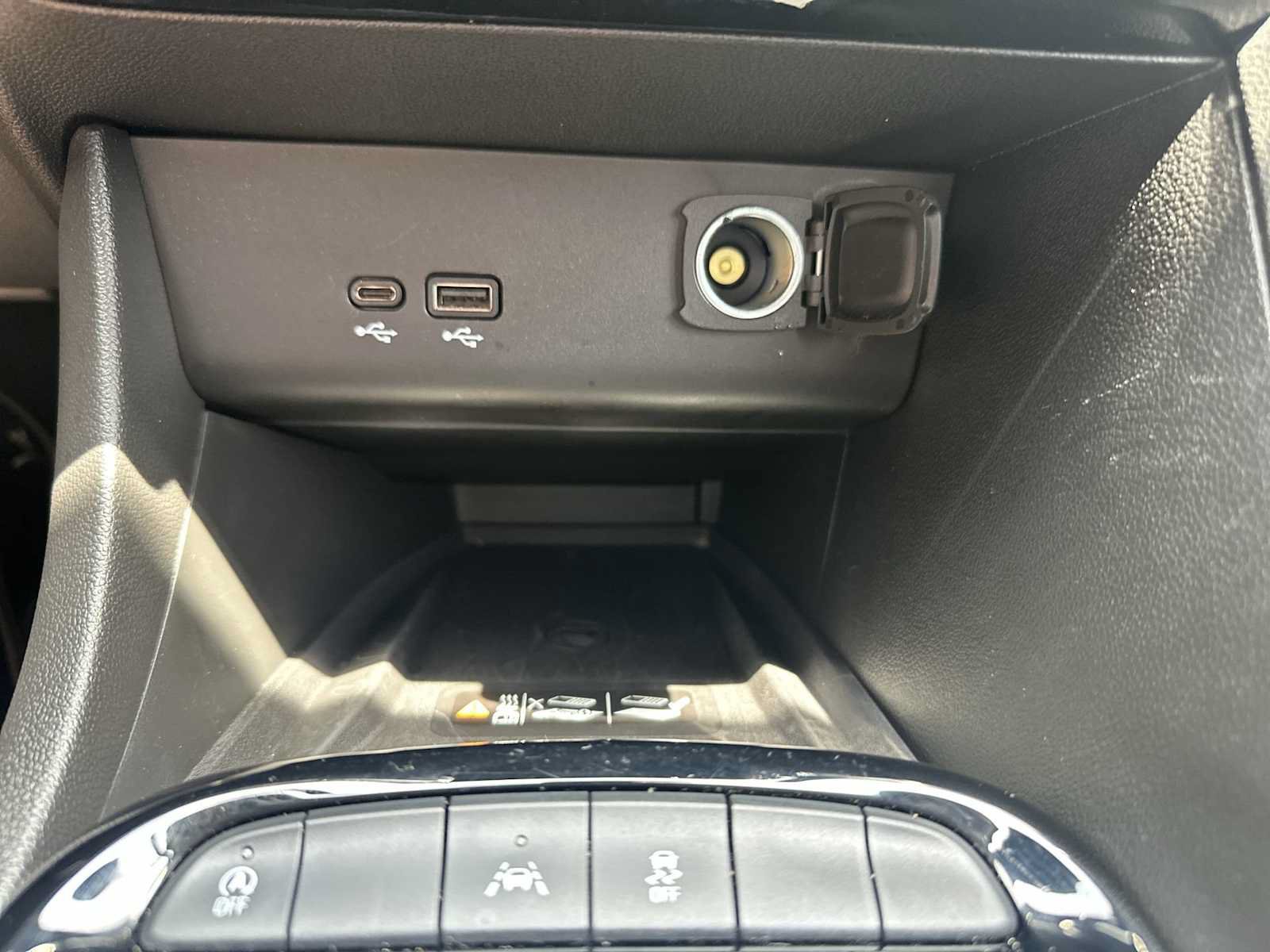 Certified 2025 Buick Encore GX Sport Touring w/ Advanced Technology Package FWD image 33