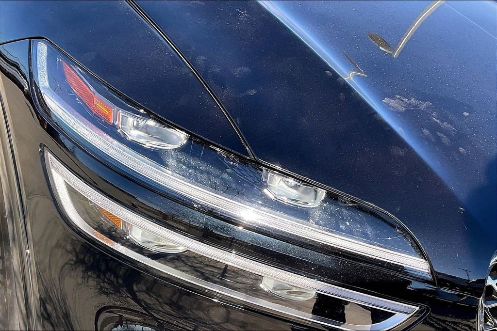 Used 2024 Genesis GV70 2.5T w/ Select Package image 35