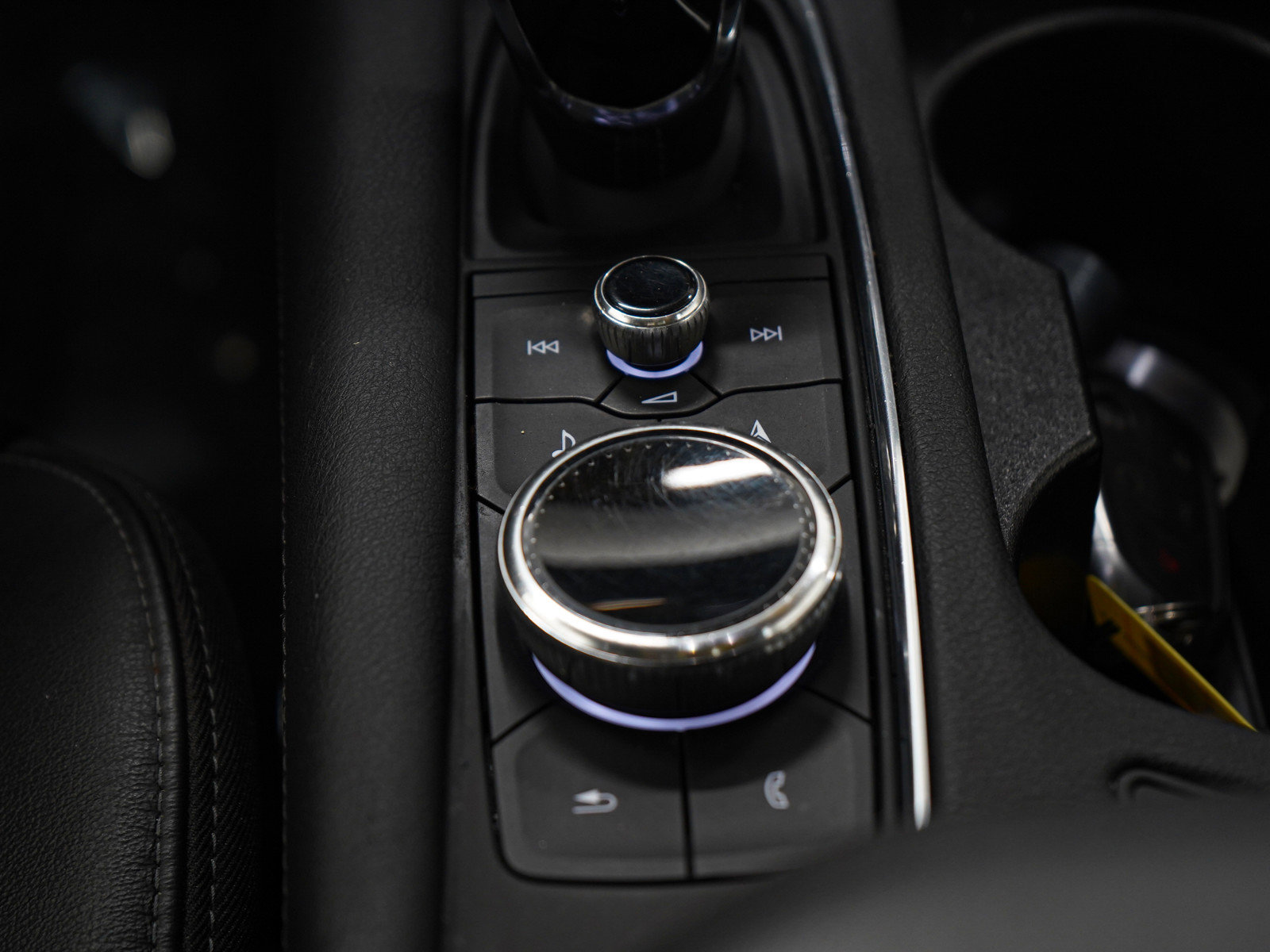 Used 2021 Cadillac XT6 Sport image 24