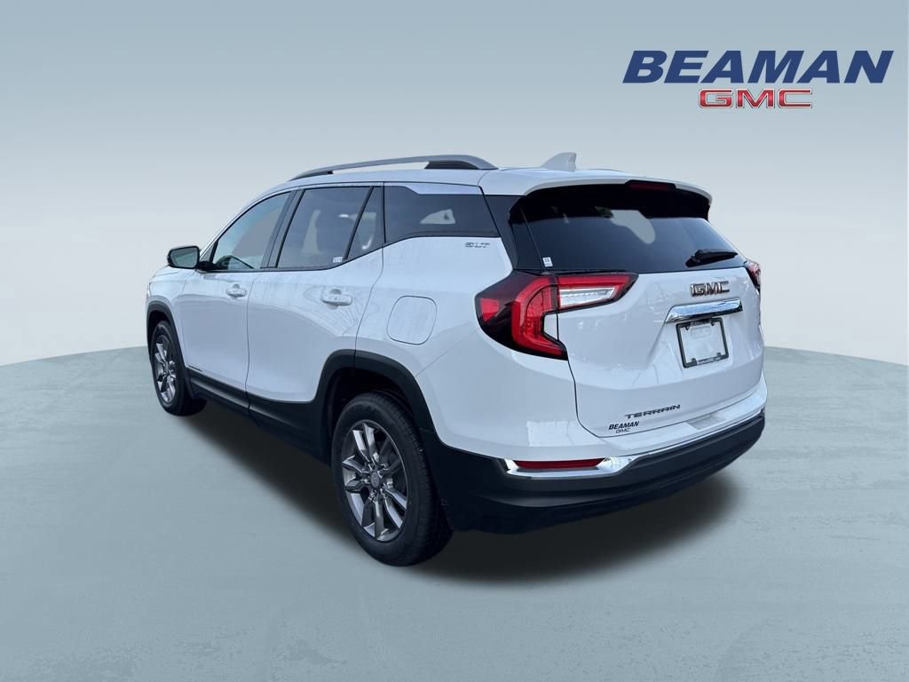 Used 2024 GMC Terrain SLT image 5